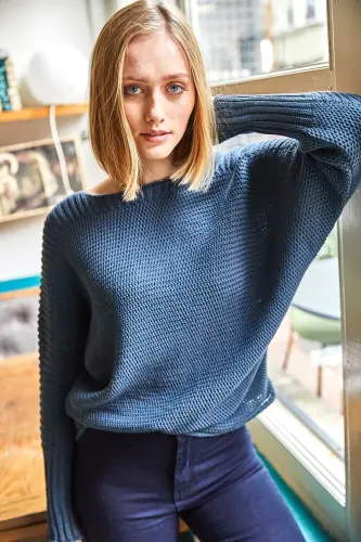 Ayol Indigo Qo'l Detalli Asalari Uyasi Naqshli Jumper KZK-19000399-Indigo - 2