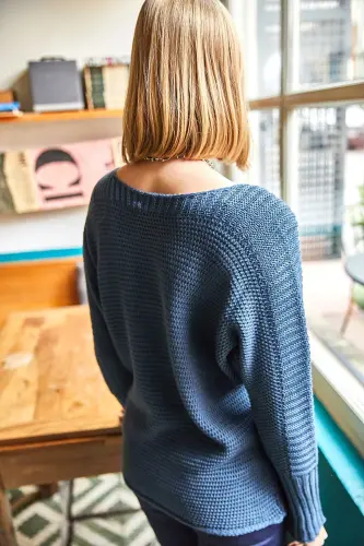 Ayol Indigo Qo'l Detalli Asalari Uyasi Naqshli Jumper KZK-19000399-Indigo - 6
