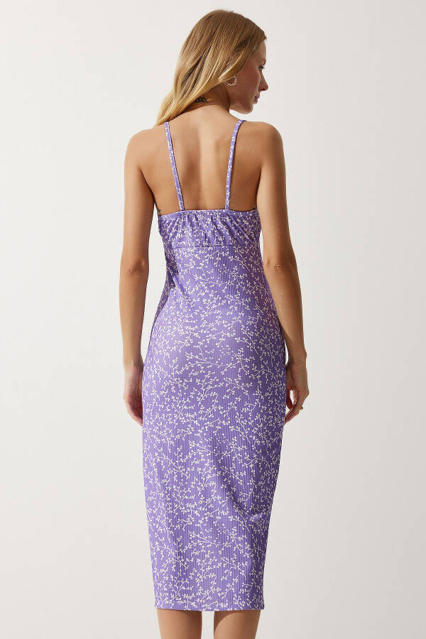 Ayol Jonli Binafsha Oq Gullari Yirtiq Yozgi O' - 5