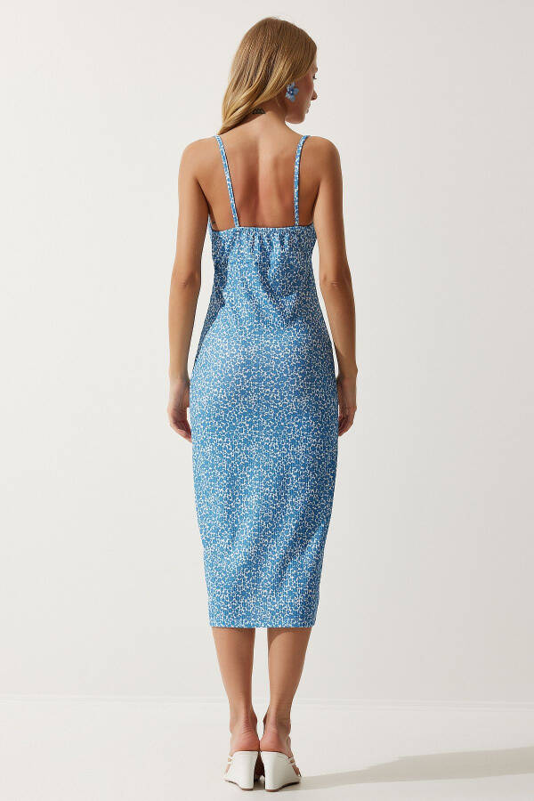 Ayol Jonli Osmon Moviy Gullari Yirtilgan Yozgi To'qilgan - 5