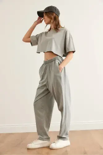 Ayol kulrang yuvilgan tepa va pastki yozgi paxta kostyumi TKM - 4