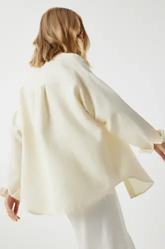 Ayol Och krem ​​Oversize asosiy muslin ko'ylak MX00150-Och krem - 4