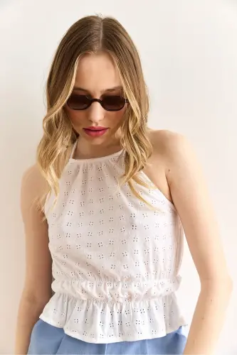 Ayol oq halter bo'yinli bel lastikli fisto bluz B - OLALOOK (1)