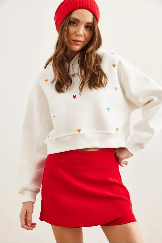 Ayol oq kapüşonli yurak naqshli şardonli crop sweatshirt SWT-19000681-Oq - 3