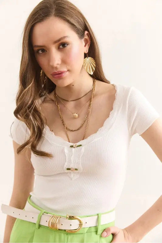 Ayol oq yoqali batafsil Crop kashkorse bluz BLZ-19 - 2