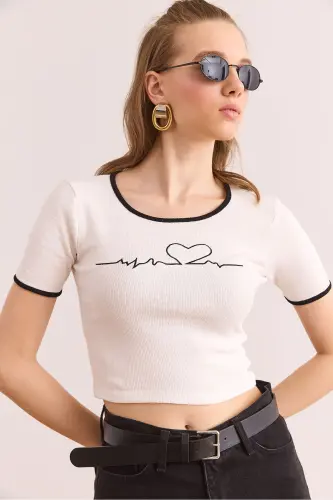 Ayol Oq Yurak Kashtali Crop Cho'ziluvchan Paxta Bluzasi BLZ - 4