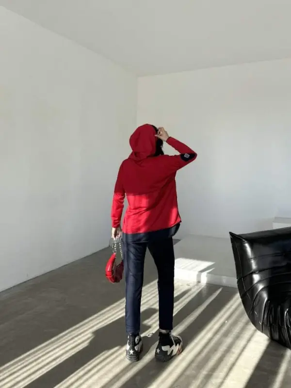 Ayol qizil kapushonli etek uchi detallari arma teskari tikuv ko'rinishli ikkilik to'plam - 16