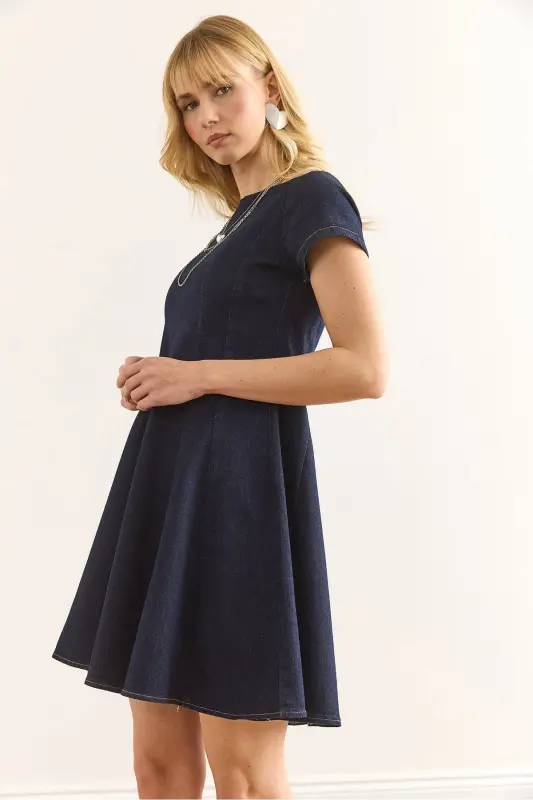 Ayol to'q ko'k orqa fermuarli bo'lakli qo'ng'iroq denim E - 4