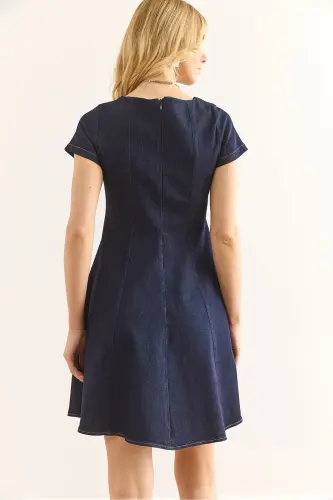 Ayol to'q ko'k orqa fermuarli bo'lakli qo'ng'iroq denim E - 7