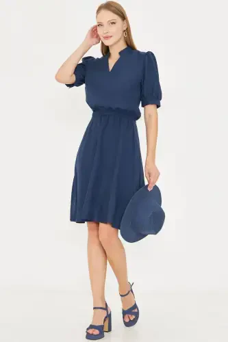 Ayol To‘q ko‘k V yoqali beli rezinkali qisqa yengli Klos ko‘ylak ARM-25Y001001-To‘q ko‘k - 1