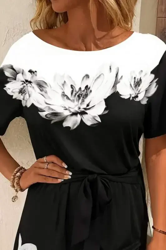 Ayol yelkasi ochiq gulli naqshli belbog'li ikki ipli mini short kombinezon - 2