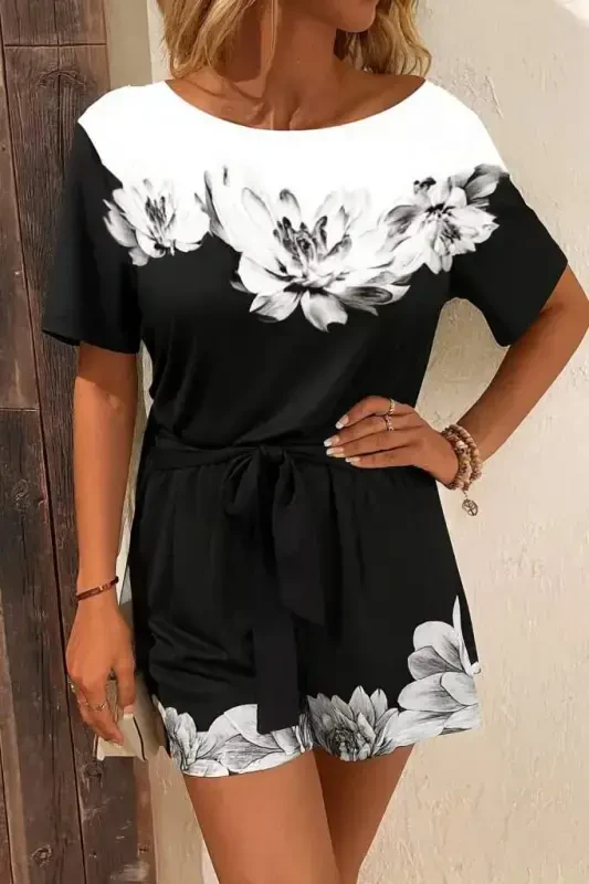 Ayol yelkasi ochiq gulli naqshli belbog'li ikki ipli mini short kombinezon - 3