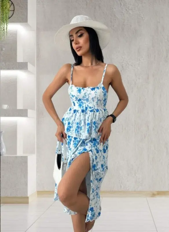 Ayol yengsiz yengli ochiq yoqali yirtqich detallari gul bosma naqshli suprema midi ko'ylak - 2