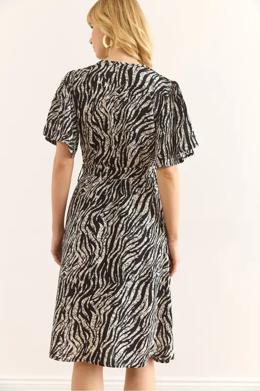 Ayol Zebra Qora V yoqali Kamarli To'quv Mini Ko'ylak - 7