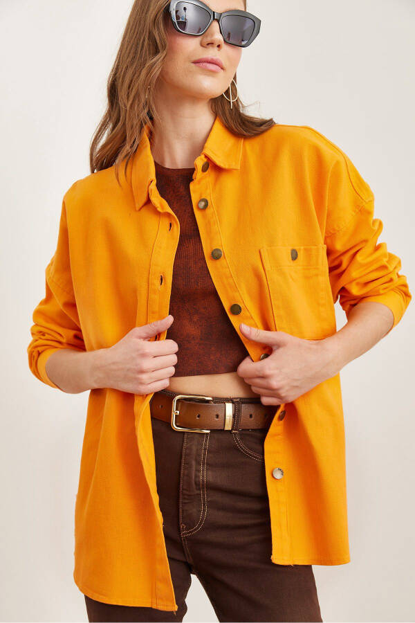 Ayollar Apelsin Bitta Qo'pli Yirtilgan Detalli Paxta Gabardin Kurtka CKT-19000387 - 4