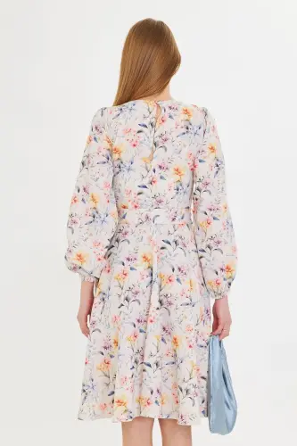 Ayollar Bej Nol Yoqali Orqa Fermuarli Kamarli Uzun Qisma Klos Midi Bo'yli Ko'ylak ARM-25Y001008-Bej - 4