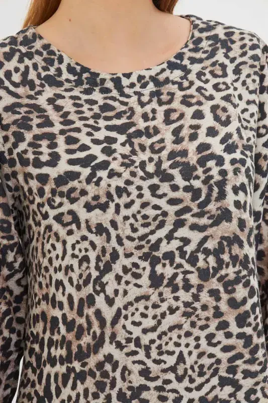 Ayollar bej yumaloq yoqali etek volanli yengil burmali - 3