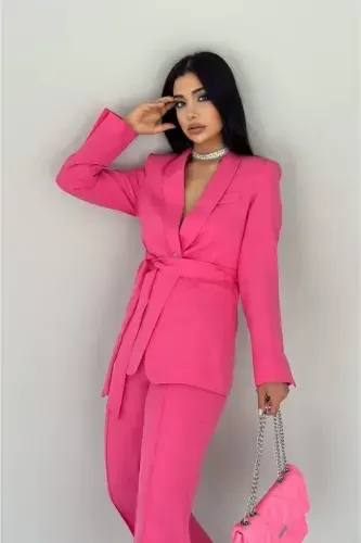 Ayollar bog'lamali soxta cho'ntakli kamarli ro'mol yoqali blazer kurtka truba shim moslashuvchan shim kostyum-pushti - 3