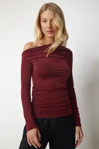 Ayollar bordo rangli keng yoqali burmali bluzka TO00073-Bordo - 4