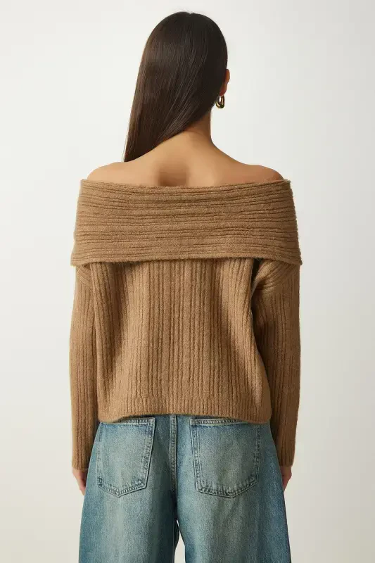 Ayollar Camel Madonna Yoqali Trikotajli Kozok PF00049-Camel - 6