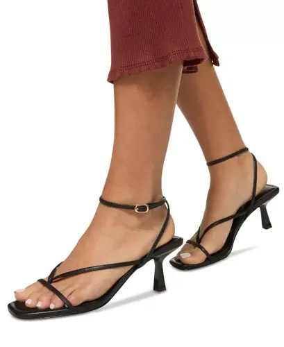 Ayollar Dorinda kamarlar bilan sandal - 6