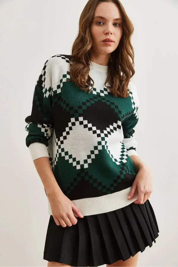 Ayollar Oq Baklava Naqshli Kattalashtirilgan Triko Jomper KZK-19000834 - 3