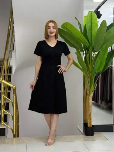 Ayollar qisqa yengli V yoqali old tugmali A kesimli to'quv ko'ylak - 1