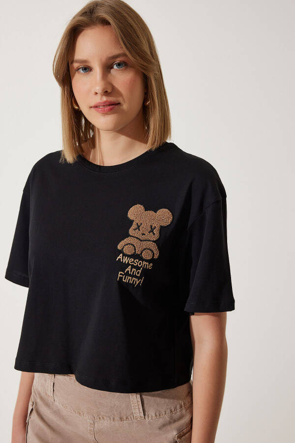 Ayollar Qora Ayiqcha Applikatsiyali Triko To'qilgan Krop T-Shirt HF0045 - 2