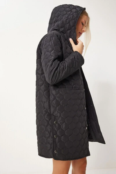 Ayollar qora kapyushonli yopinchiq palto LV00006 - 4