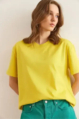 Ayollar sariq kashtali Boyfriend paxta futbolkasi TSH-1900 - 4