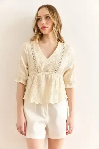 Ayollar toshli gipyur detalli V yoqali bel lastikli bluzasi - OLALOOK (1)