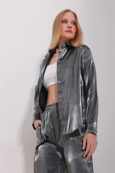 Ayollar uchun antrasit rangli yaltiroq to'qilgan katta hajmdagi ko'ylak ALC-X11492 - 4