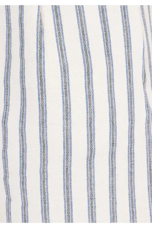 Ayollar uchun baland bel, cho'ntakli, oq shortilar (odatdagi o'lchamda) - 6