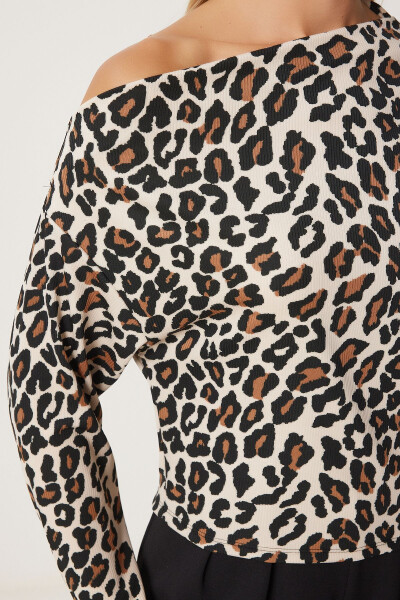 Ayollar uchun bej jigarrang leopard naqshli bir yelkali triko bluzka FF00166 - 5
