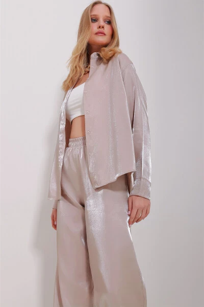 Ayollar uchun bej rangli porloq to'qilgan keng ko'ylagi ALC-X11492 - 6