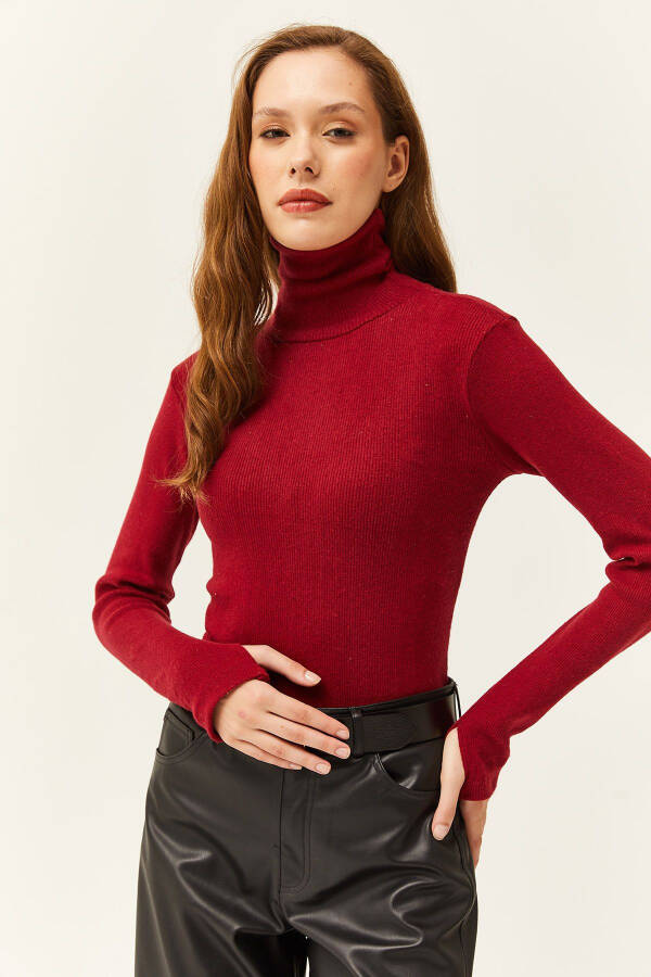 Ayollar uchun bordo rangli baliqchi yoqasidagi barmoqli detallari bilan spandex bluzka BLZ-19001644 - 4