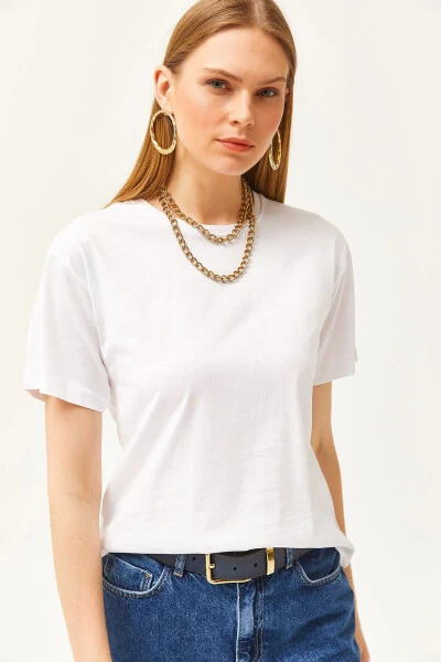 Ayollar uchun ekru rangli krujka bo'yinli asosiy futbolka TSH-19000774 - OLALOOK