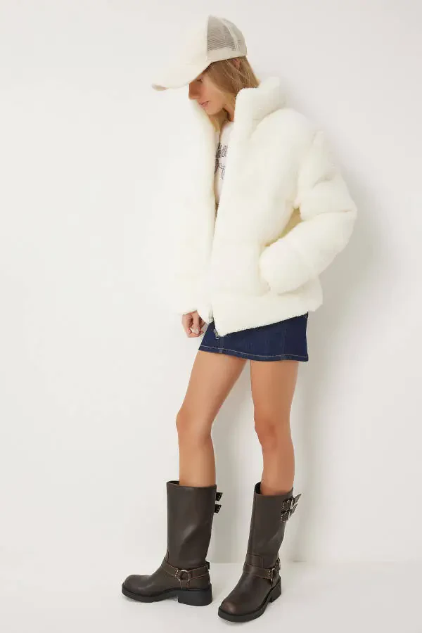 Ayollar uchun ekru rangli, tik yoqali, paluş, shishirilgan koʻylagi QA00002 - 2