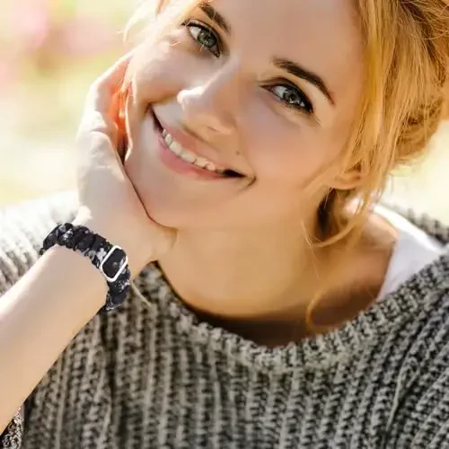 Ayollar uchun Fitbit Versa 3/Versa 4/Sense/Sense 2 tasmalariga mos sozlanishi mumkin bo'lgan резинка bantlari, cho'ziluvchan bilaguzuk qulay elastik резинка aqlli soat tasmasi yumshoq mato - 7