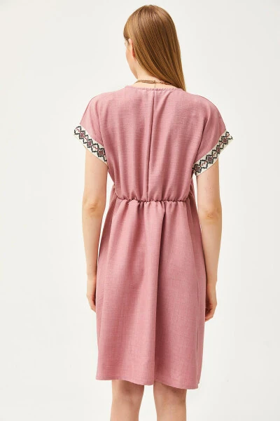 Ayollar uchun gul naqshli yoqa va dantel bilan bezatilgan zig'ir matoli ko'ylak ELB-19002077 - 5