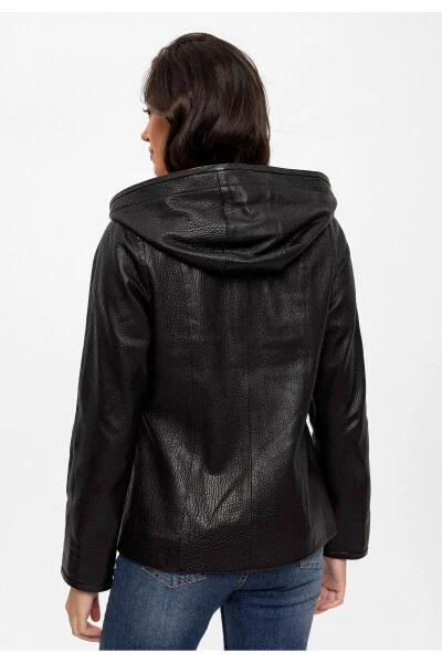 Ayollar uchun haqiqiy charm ko'ylagi, qora, fermuarli, keng kesimli. - 6