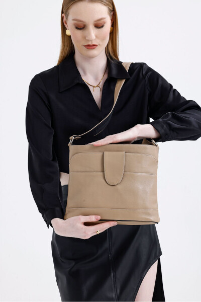 Ayollar uchun jigarrang haqiqiy charmli crossbody xalta - 7