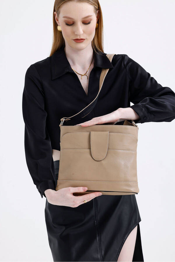 Ayollar uchun jigarrang haqiqiy charmli crossbody xalta - 7
