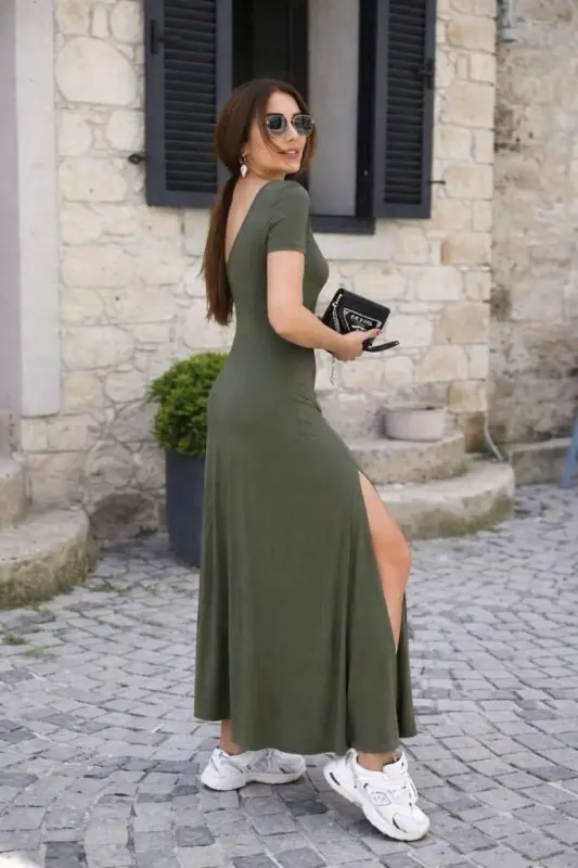 Ayollar uchun kalta yengli, orqasi ochiq, yoriqli detallar bilan bezatilgan viskoz ko'ylak - 3