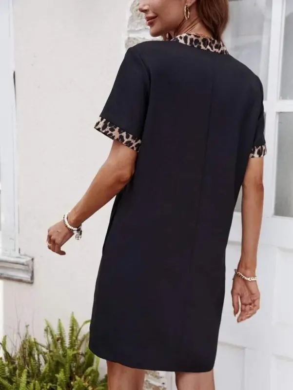 Ayollar uchun kalta yengli, V-yaka, leopard naqshli modal ko'ylak - 4