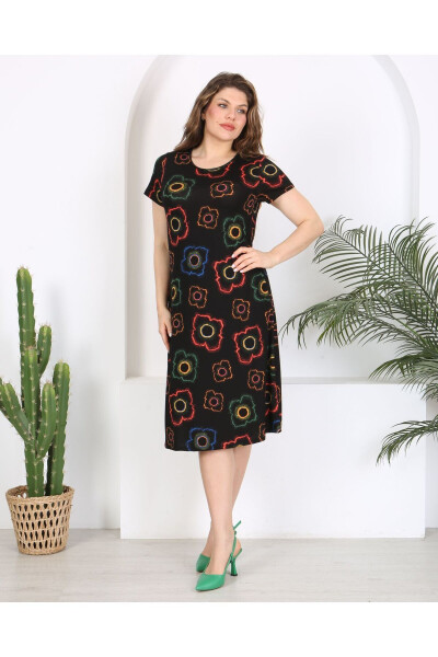 Ayollar uchun katta hajmli midi ko'ylak, dumaloq yoqa va naqshli qisqa yengli 24133 - BUTIK NILYAM (1)