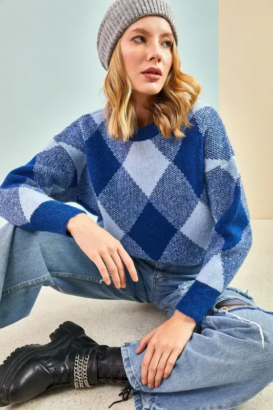 Ayollar uchun kvadrat naqshli trikotaj kozok - Moviy - 2