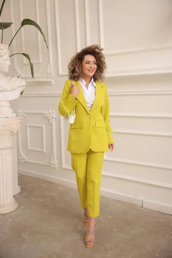 Ayollar uchun manjetli püskülli ko'ylagi va shim to'plami - 7