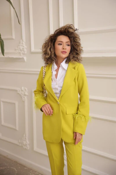 Ayollar uchun manjetli püskülli ko'ylagi va shim to'plami - 8