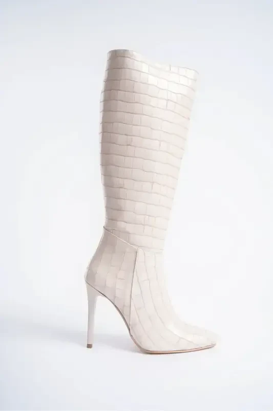 Ayollar uchun maxsus dizayndagi o'tkir burunli, yarim fermuarli, ingichka poshnali krokodil etik - Bej Croco - 5